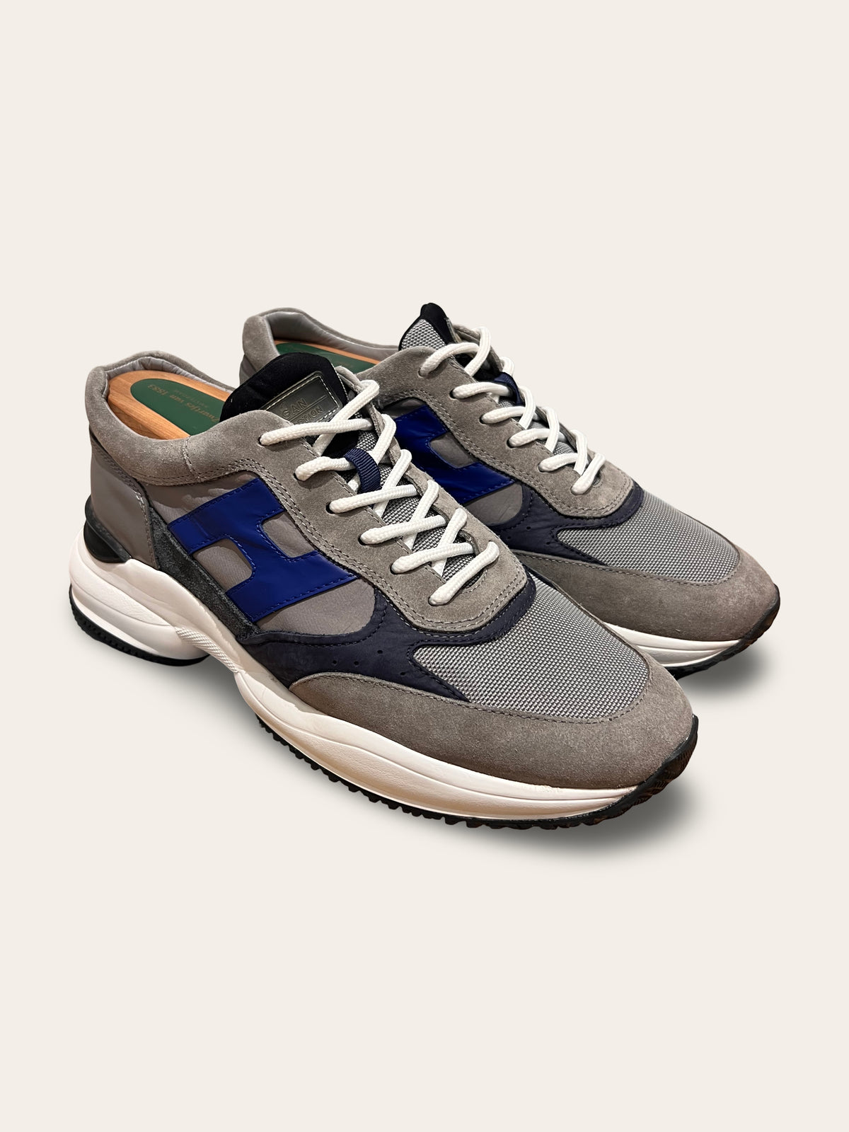 Hogan Interactive Classic Sneakers | Very Good Condition | UK 7.5 / EU 42