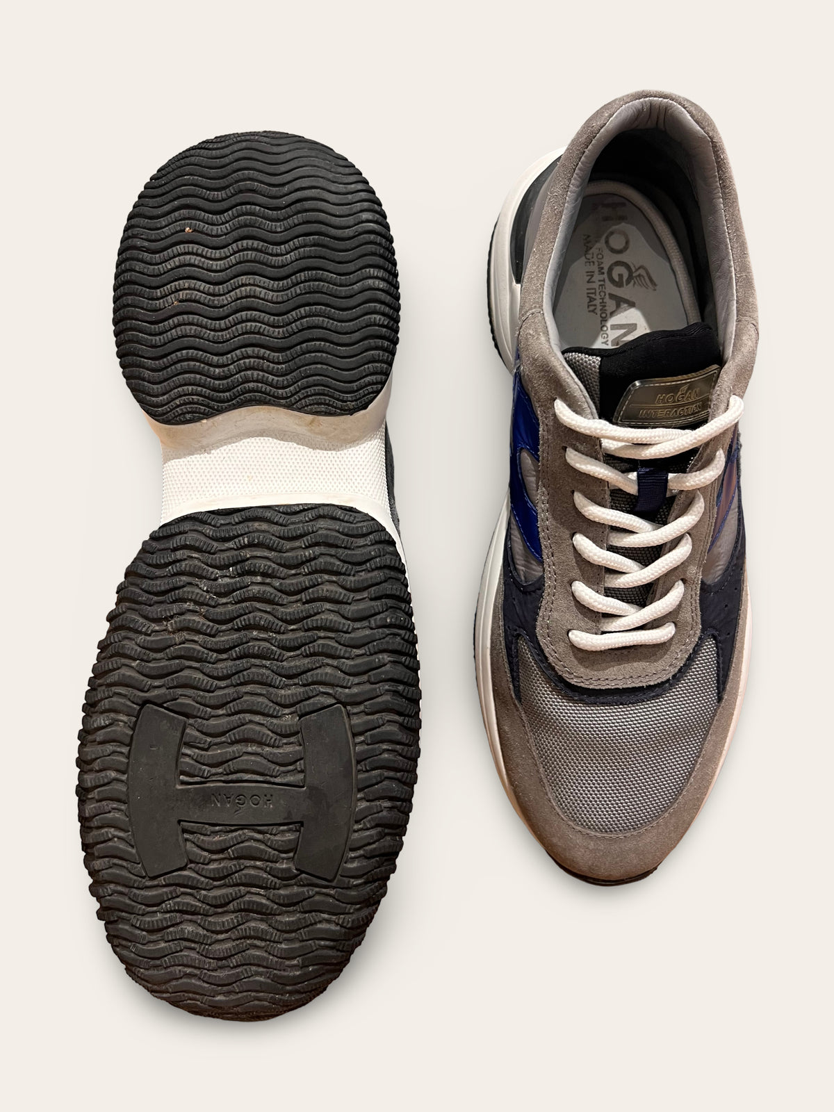 Hogan Interactive Classic Sneakers | Very Good Condition | UK 7.5 / EU 42