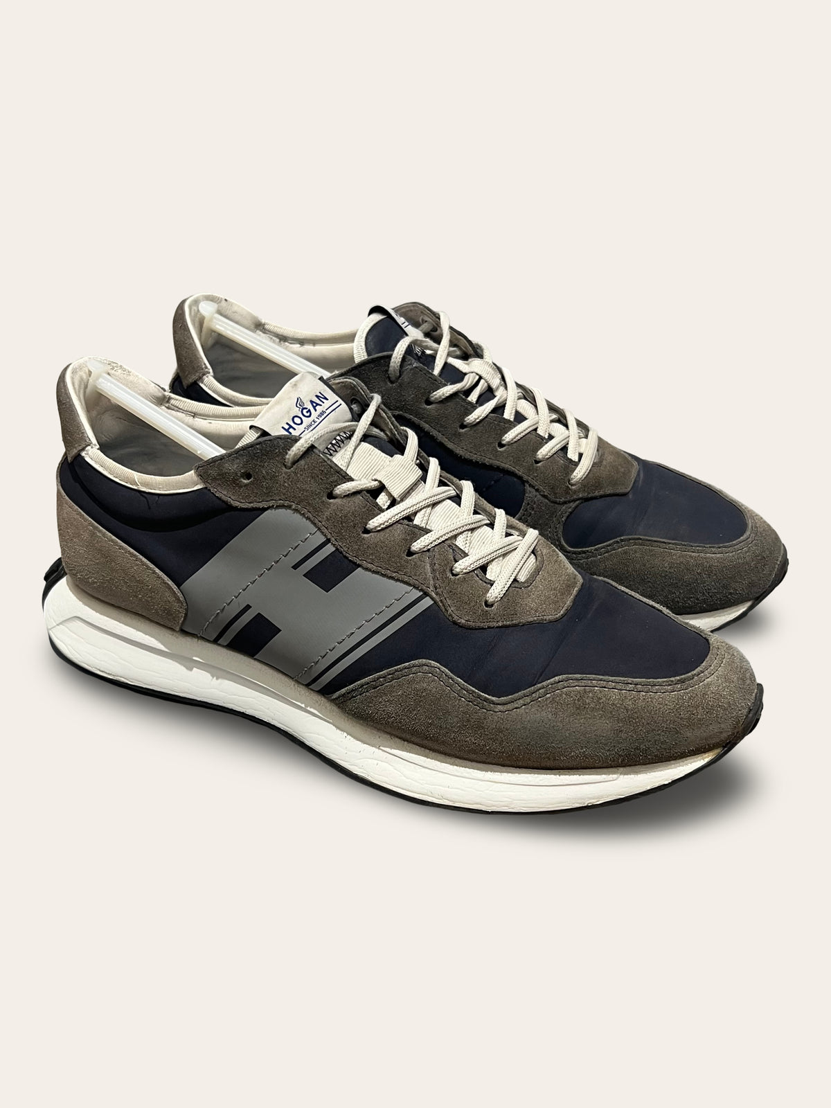 Hogan H601 Sneakers | Like New (Store Display Model) | UK 7 / EU 42
