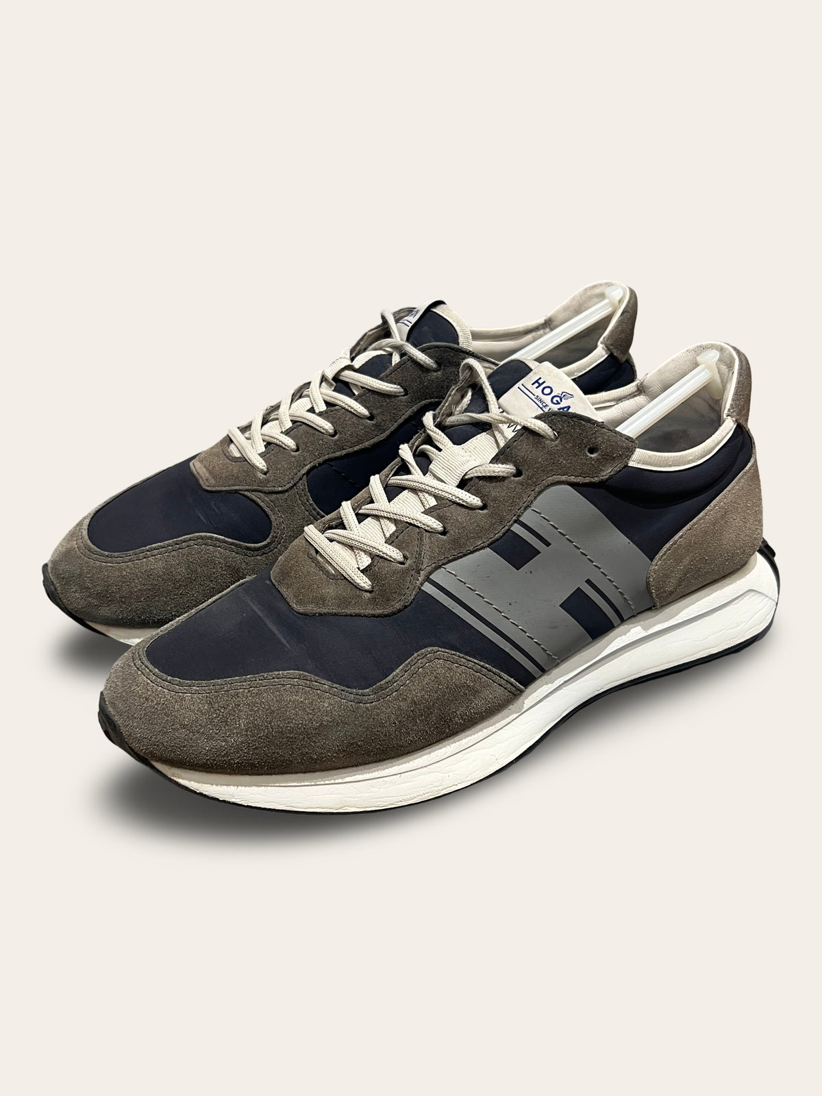 Hogan H601 Sneakers | Like New (Store Display Model) | UK 7 / EU 42